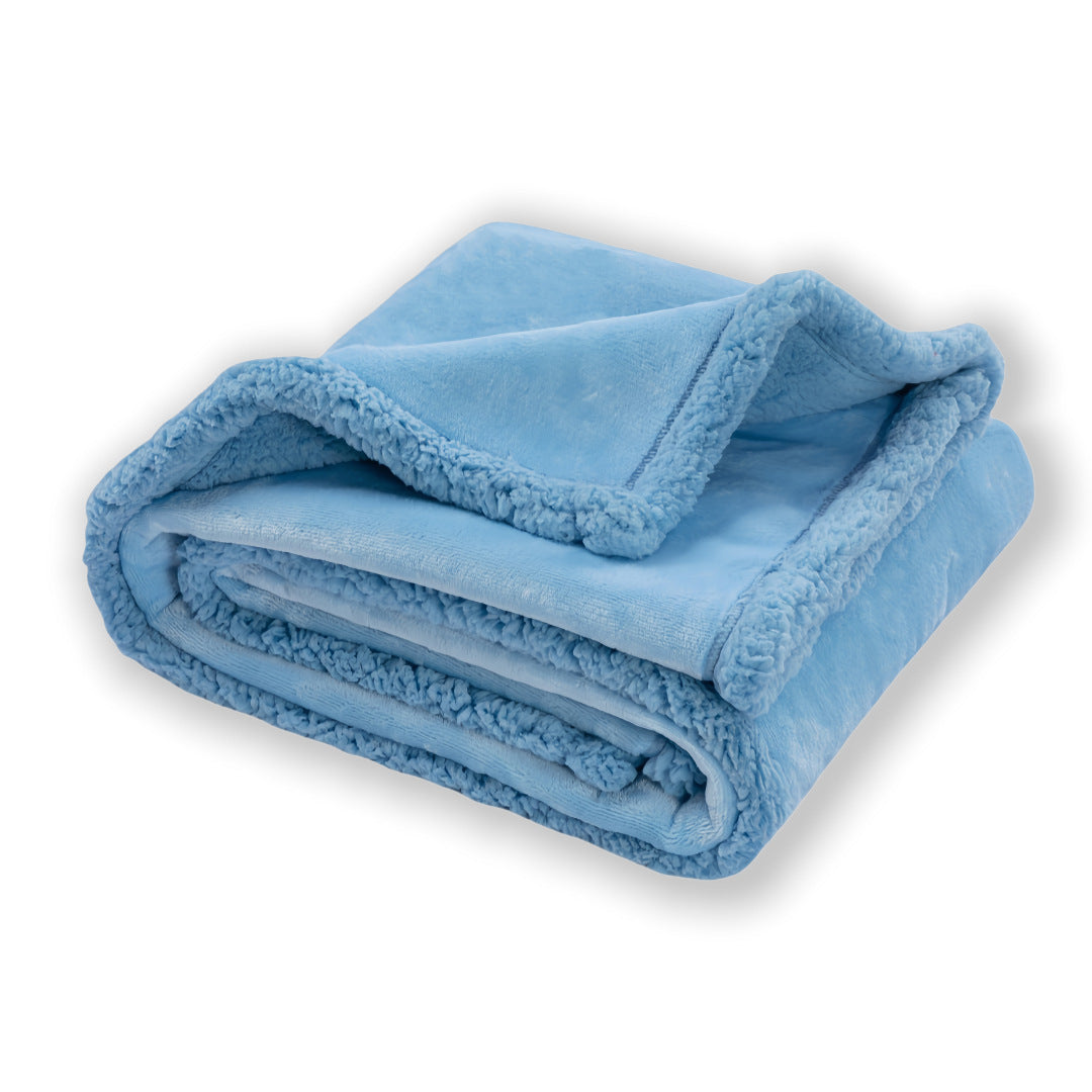 Waterproof Flannel Sherpa Fleece Thickened Dog Blanket 1