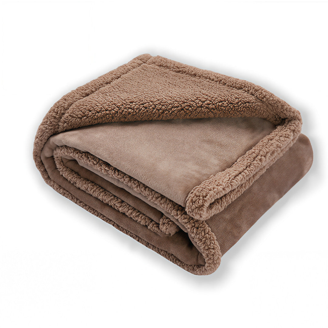 Waterproof Flannel Sherpa Fleece Thickened Dog Blanket 1