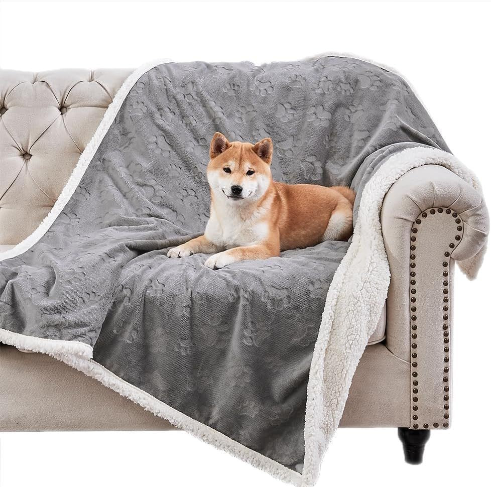 Waterproof Flannel Sherpa Fleece Thickened Dog Blanket 4